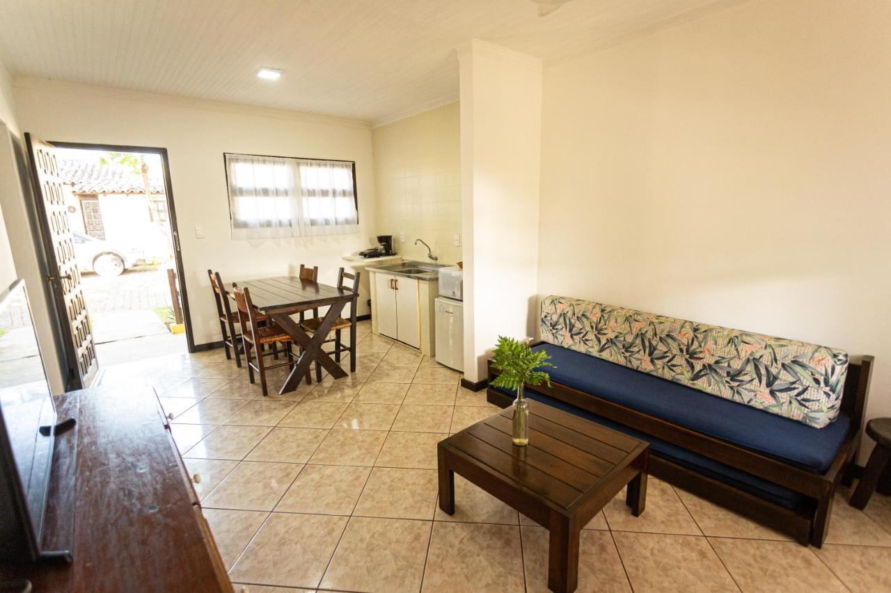 Pousada Cabanas Da Praia Mole Florianópolis Exteriör bild